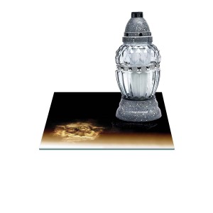 SZKLANA PODSTAWKA POD ZNICZE Z DEDYKACJĄ 25x25cm 553e Aniołek, czarne tło