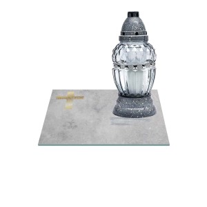 SZKLANA PODSTAWKA POD ZNICZE Z DEDYKACJĄ 25x25cm 570e Krzyż na tle betonu