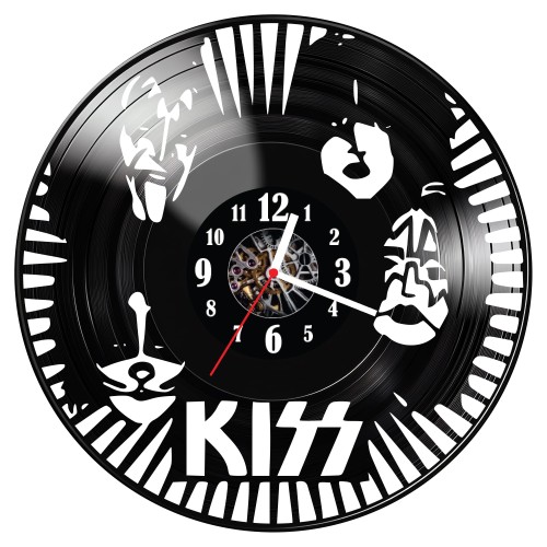 36.14 Kiss.jpg