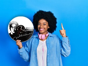 Zegar ścienny ze szkła akrylowego z imitacją płyty winylowej  1791.14