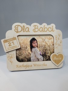RAMKA NA ZDJĘCIE Z DOWOLNYMI IMIONAMI - Dla Babci - wzór 1