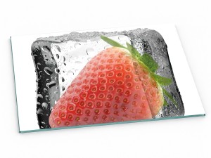 Szklana deska kuchenna do krojenia na prezent 60x20 cm Truskawka i lód 093c